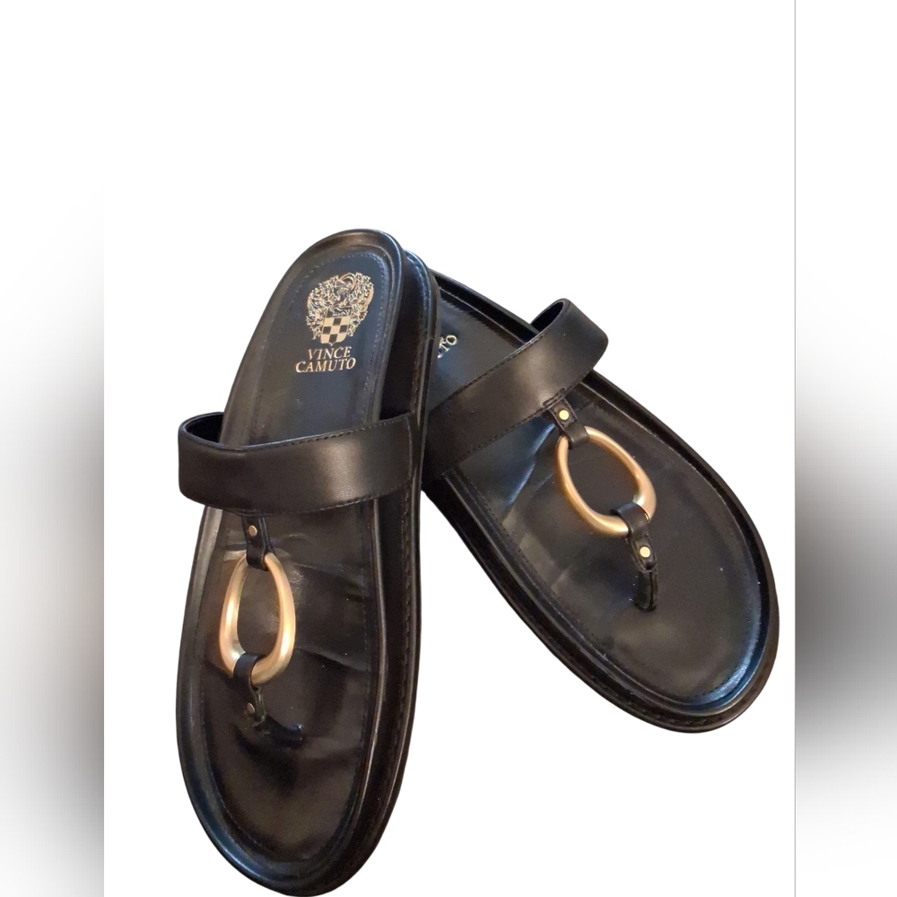 VINCE CAMUTO Genri O Rings  Leather Uppers.  Womens.  Size 9M.  Black & Gold.